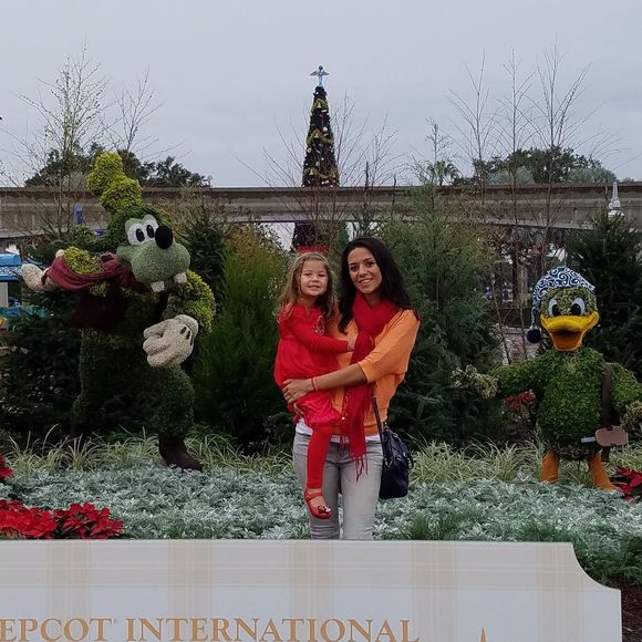 Meet the Posher Other - Meet your Posher, Teodora